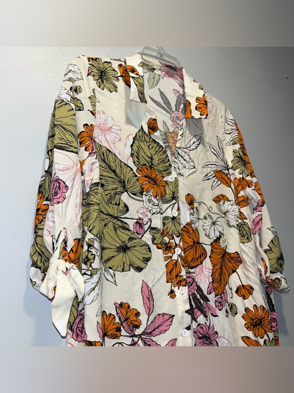 EUC Cupshe Size XS Tropical Floral Button-Up Swim Coverup - Picture 2 of 7